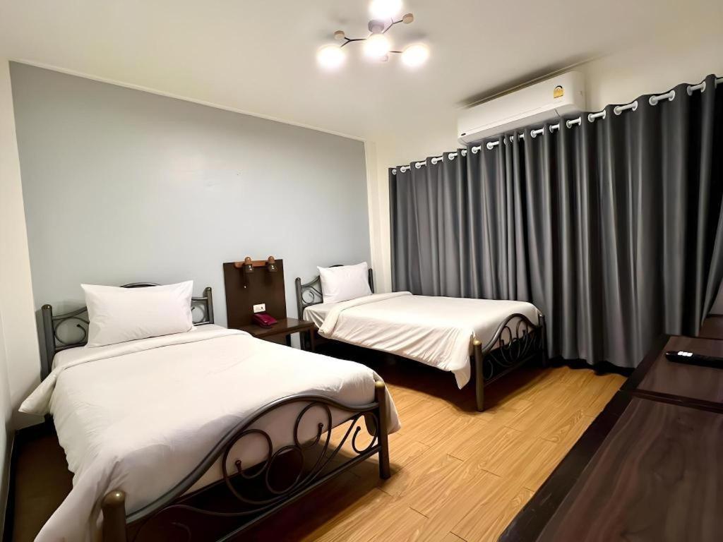 Intown Residence Bangkok Esterno foto